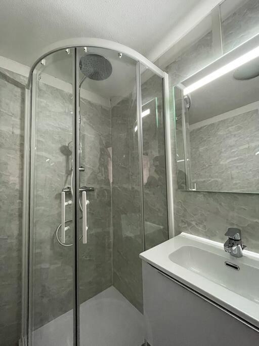 Reims - Duplex Au Coeur Du Quartier Saint-Remi公寓 外观 照片